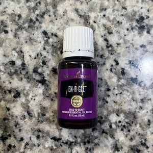 En-R-Gee Essential Oil Blend